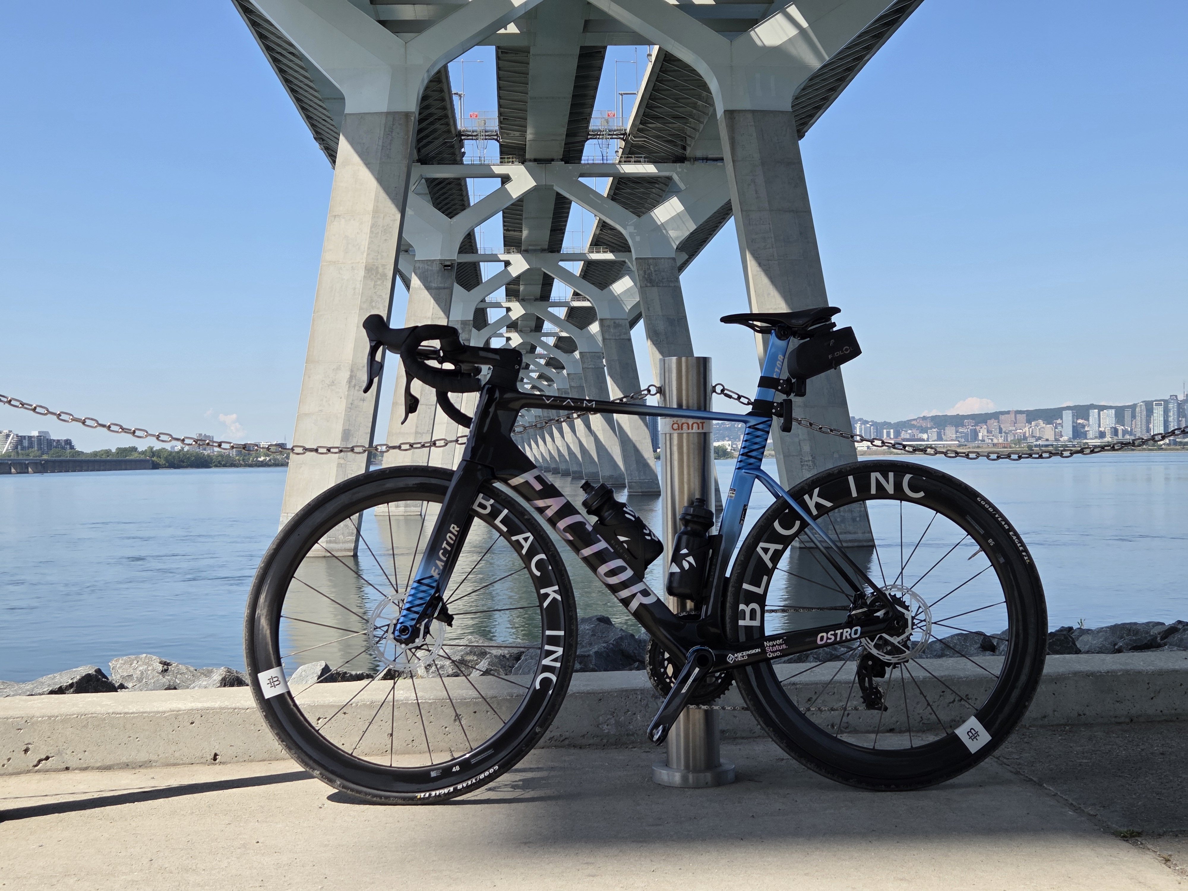 Vélo Factor.jpg